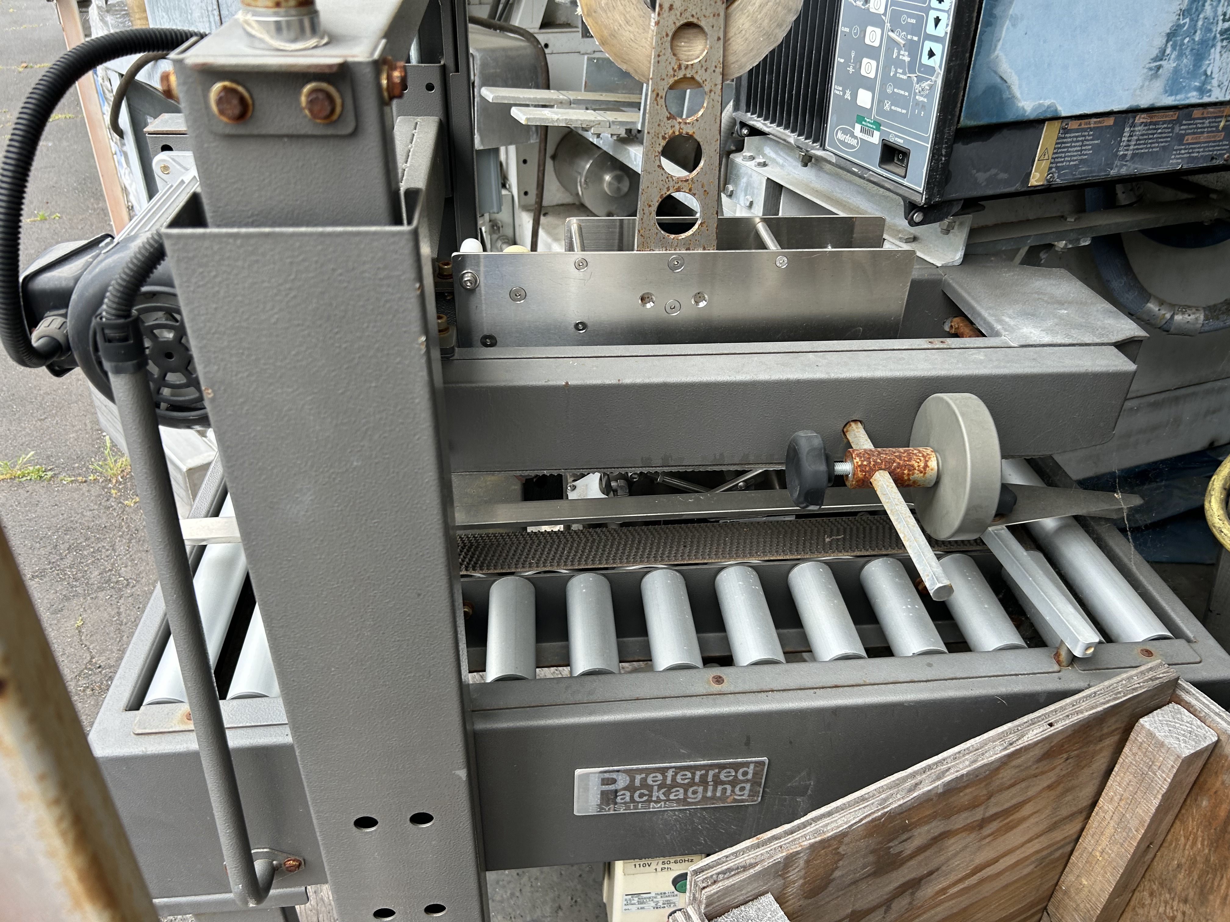 Preferred Packaging Top and Bottom Sealer image 2