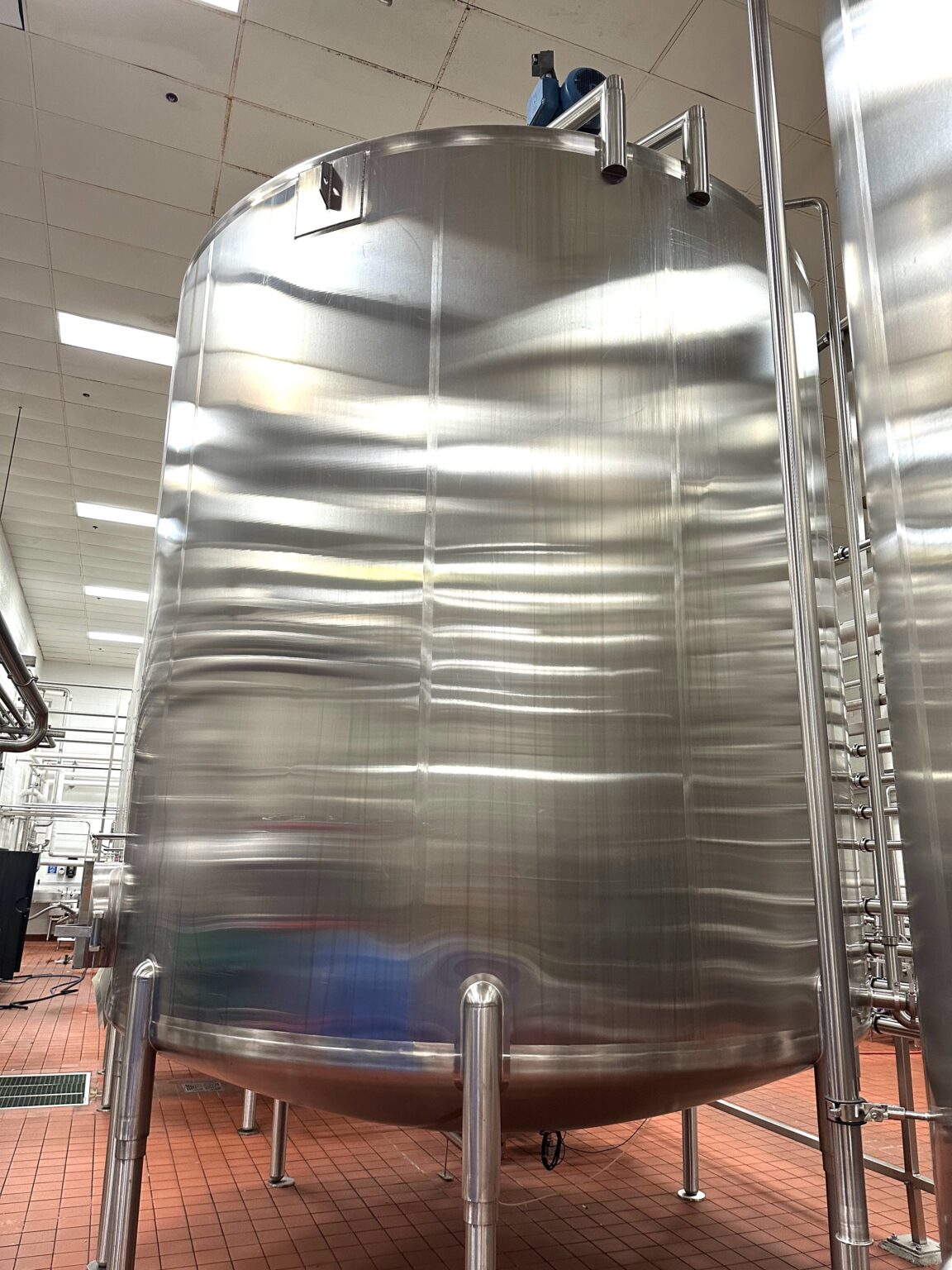 4500 Gallon Stainless Steel Mix Tanks